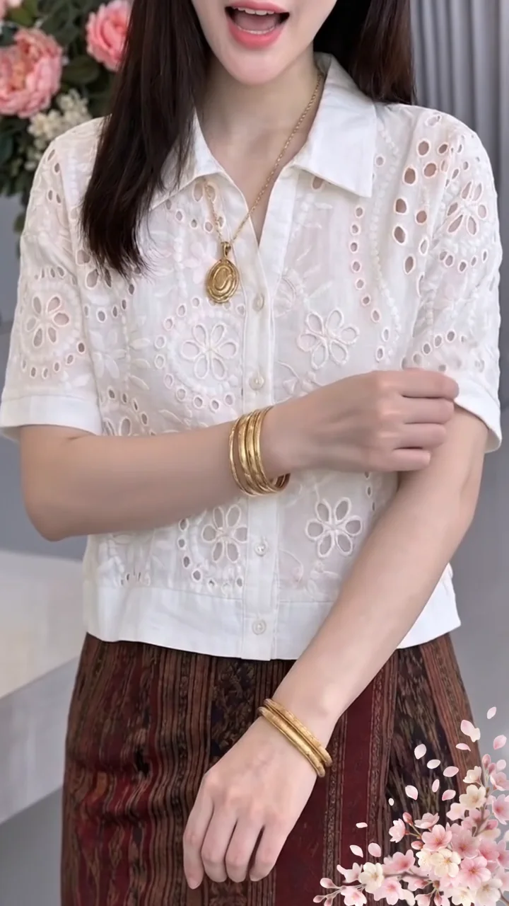 ใส่กับผ้าซิ่น
